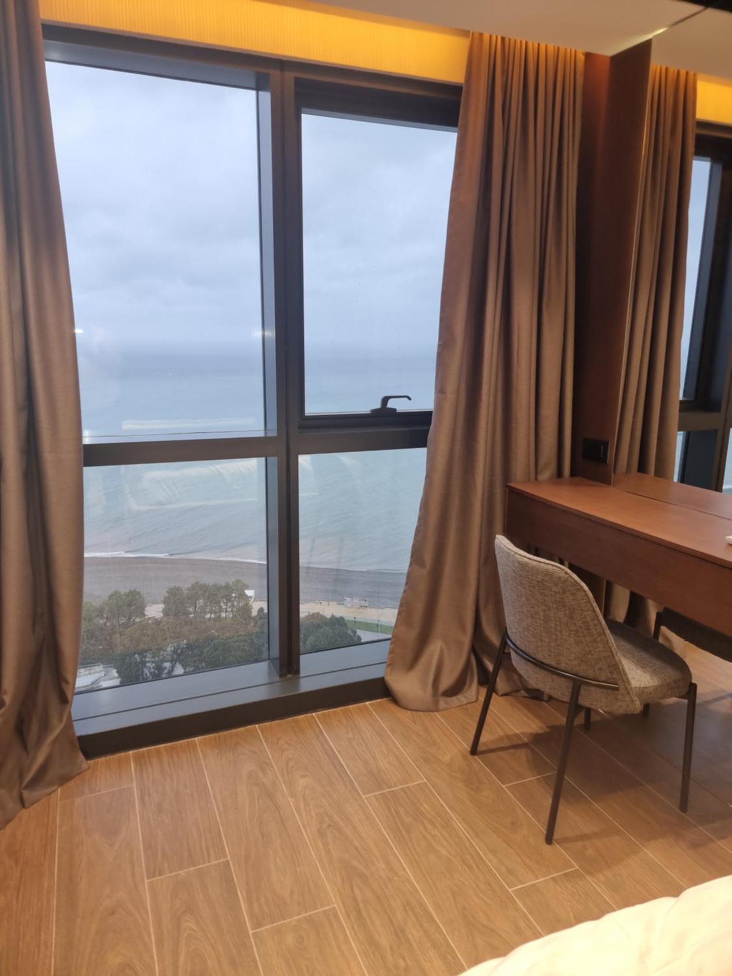 Premium Apartment In Porta Batumi Tower 外观 照片